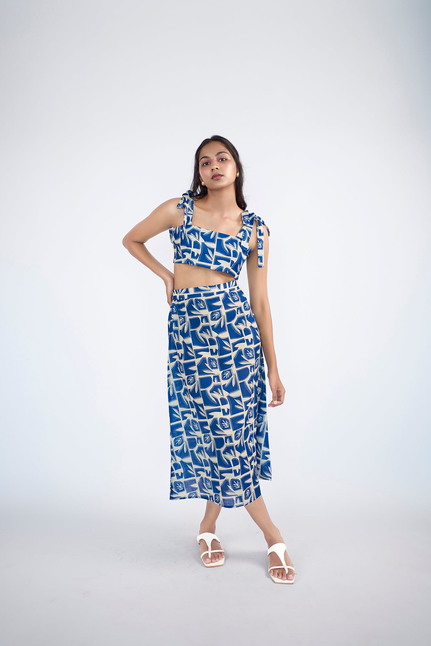 Abstract printed shoulder tie strings top with slip on skirt