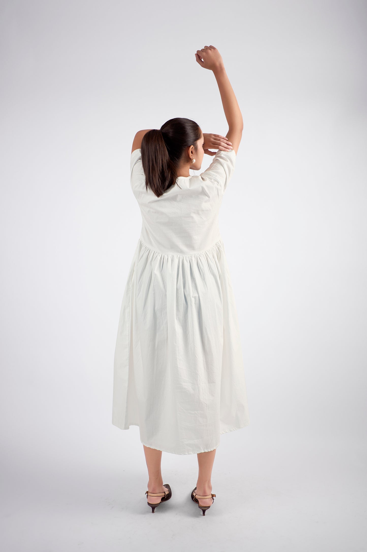 V-neck white casual midi dress