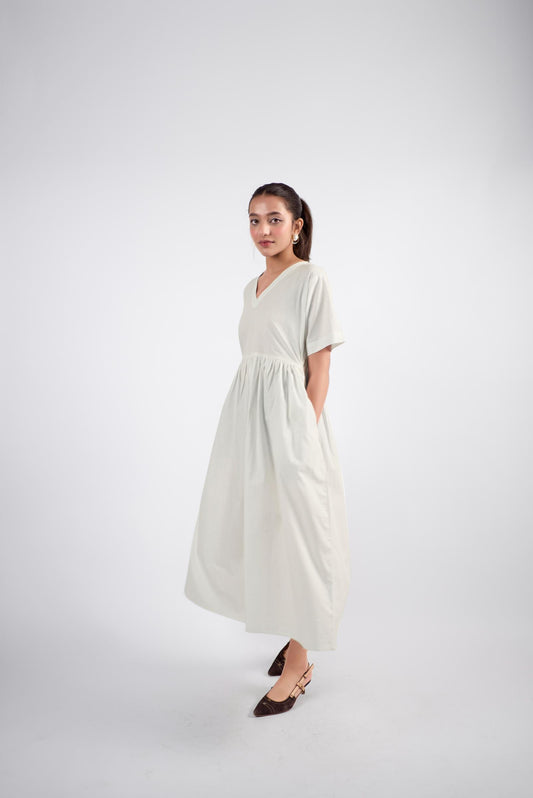 V-neck white casual midi dress
