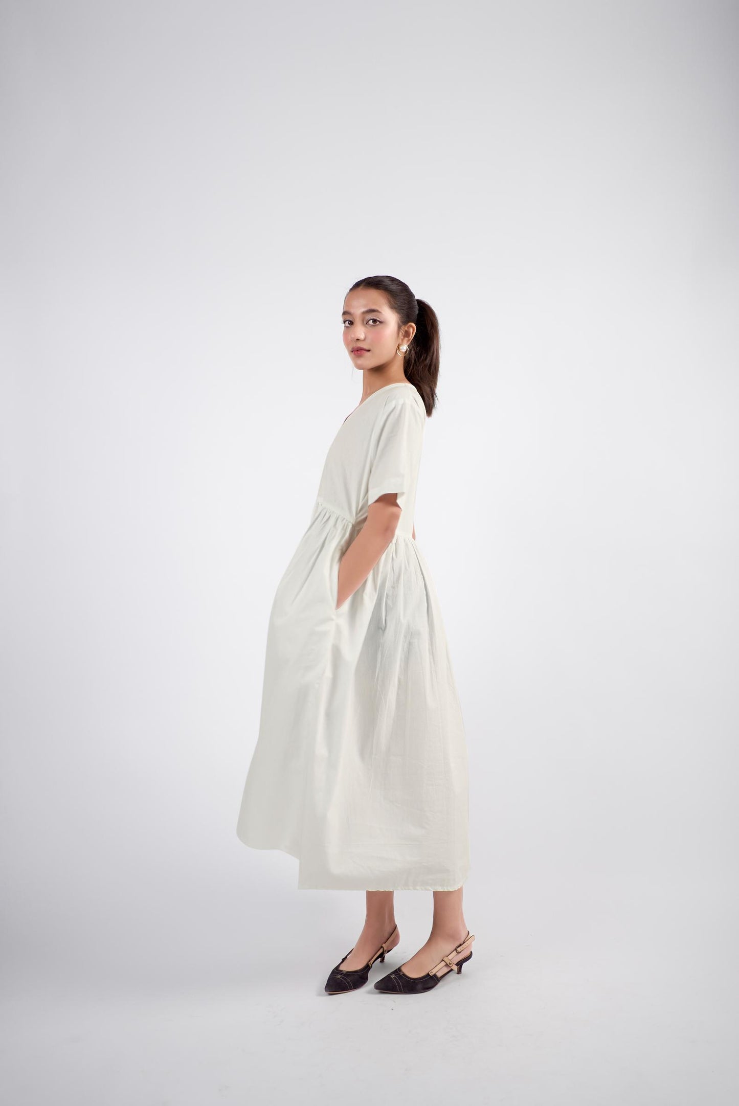 V-neck white casual midi dress