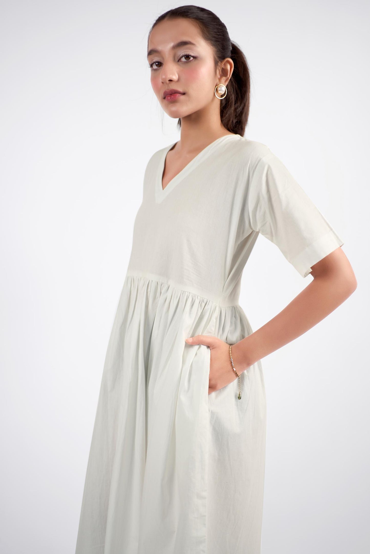 V-neck white casual midi dress