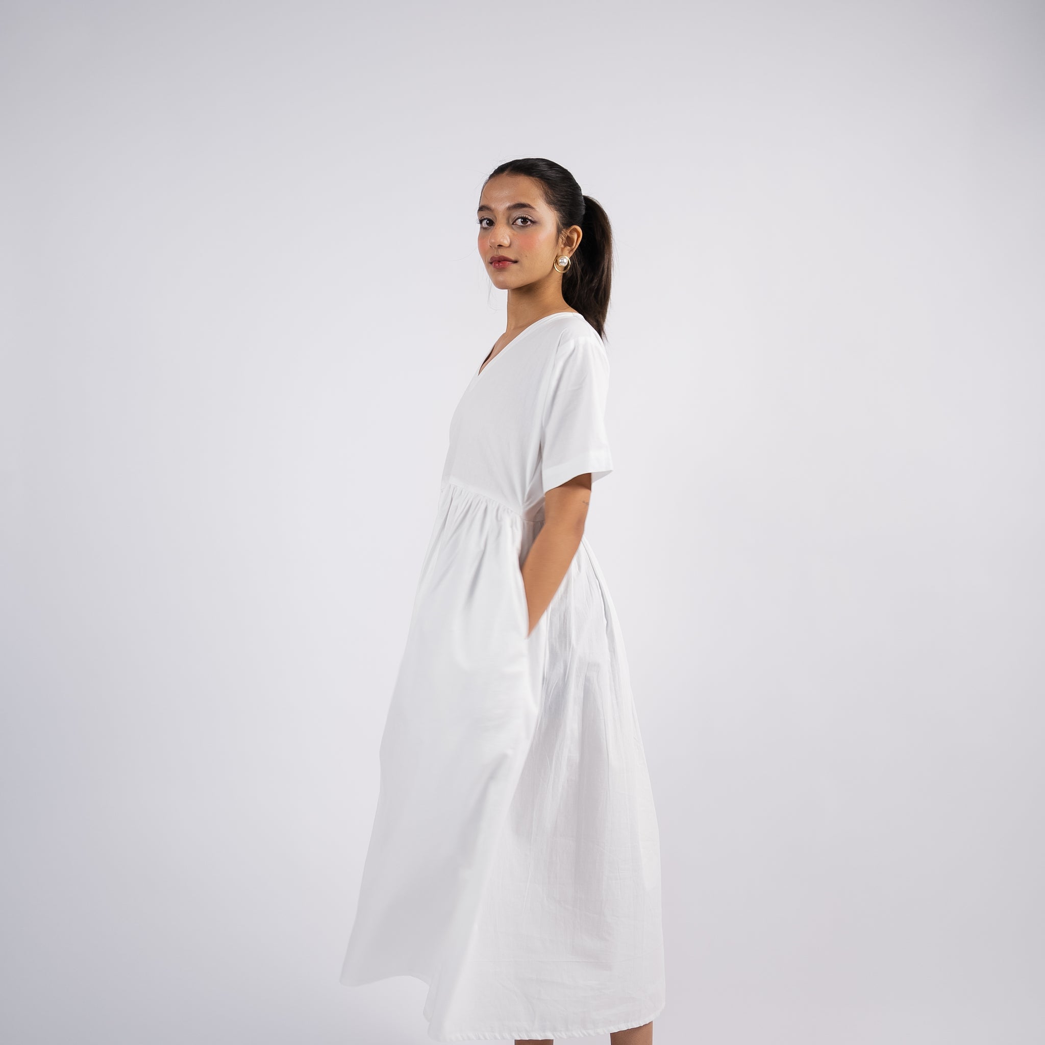 V-neck white casual midi dress