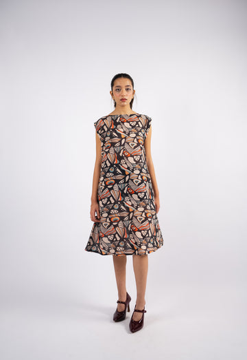 Sleek printed knee-length shift dress